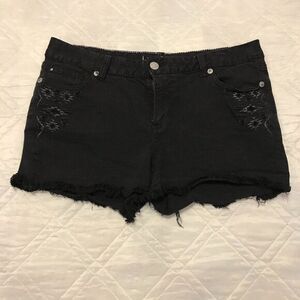 Artya Jeans black cut off jean shorts size 15/16‎